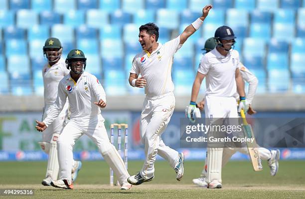 Yasir Shah of Pakistan successfully appeals for the wicket of Jos Buttler of England during day five of the 2nd test match between Pakistan and...