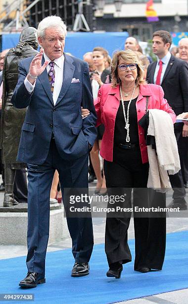Luis del Olmo and Mercedes Gonzalez attend Princesa de Asturias Awards 2015 on October 23, 2015 in Oviedo, Spain.