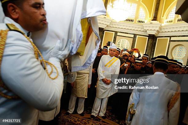 Perak Raja Azureen Nazrin Shah Of Perak Photos and Premium High Res Pictures - Getty Images