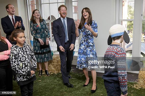 2,568 Kate Middleton Laughing Photos and Premium High Res Pictures - Getty  Images