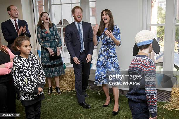 2,568 Kate Middleton Laughing Photos and Premium High Res Pictures - Getty Images 2,568 Kate Middleton Laughing Photos and Premium High Res Pictures - Getty Images