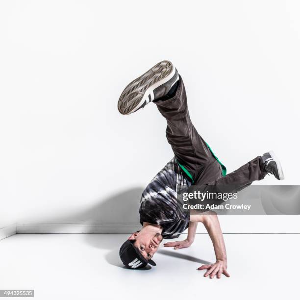 Bboy Bboy Poses Photos and Premium High Res Pictures - Getty Images