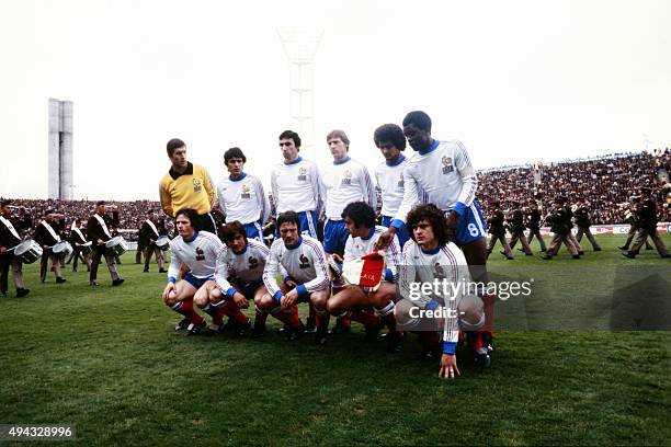 French national football team pose before the 1978 World Cup football match between France and Italy, on June 2 in Mar del Plata. Background, Maxime...