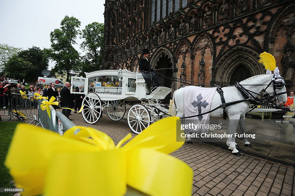 Vigil To Remember Teenage Cancer Fundraiser Stephen Sutton