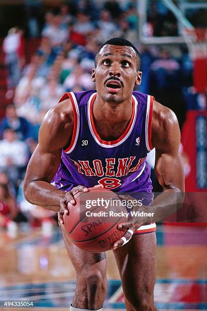 Eddie Johnson of the Phoenix Suns shoots a foul shot against the Sacramento Kings circa 1988 at Arco Arena in Sacramento, California. NOTE TO USER:...