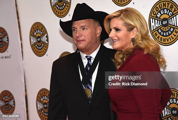 Garth Brooks and Trisha Yearwood attend The Country Music Hall of Fame 2015 Medallion Ceremony at the Country Music Hall of Fame and Museum on...