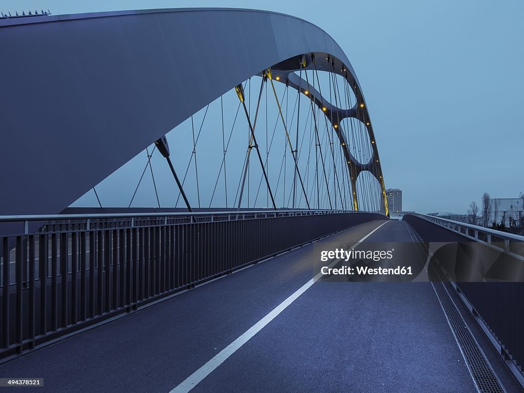Germany, Hesse, Frankfurt, Osthafenbruecke in the evening