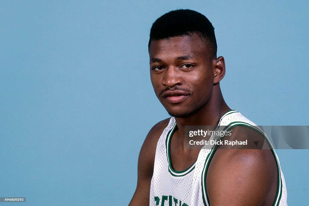 Reggie Lewis Reggie Lewis of the Boston Celtics poses for a picture circa 1992 at ...
