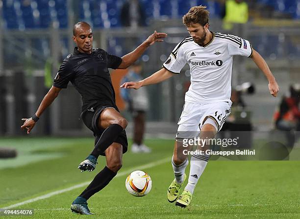 Abdoulay Konko of SS Lazio and Jorgen Skjelvik of Rosenborg BK in action during the UEFA Europa League group G match between SS Lazio and Rosenborg...