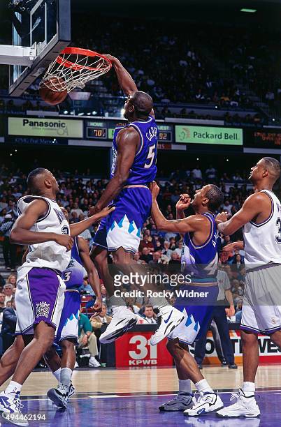 Antoine Carr of the Utah Jazz dunks against the Sacramento Kings circa 1997 at Arco Arena in Sacramento, California. NOTE TO USER: User expressly...