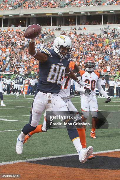 Malcom Floyd of the San Diego Chargers celebrates a touchdown during the game against the Cincinnati Bengals at Paul Brown Stadium on September 20,...
