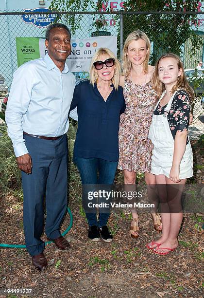 Geof Rochester, Debbie Levin, Amy Smart and Johnny Sequoyah attend The Environmental Media Association's 5th Annual LA School Garden Program Luncheon...