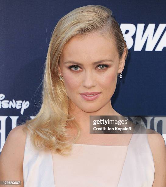 Actress Hannah New arrives at the Los Angeles Premiere "Maleficent" at the El Capitan Theatre on May 28, 2014 in Hollywood, California.