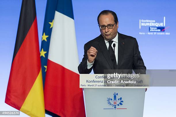 French President Francois Hollande delivers a speech during the France-Germany digital conference at the Elysee palace on October 27, 2015 in Paris,...