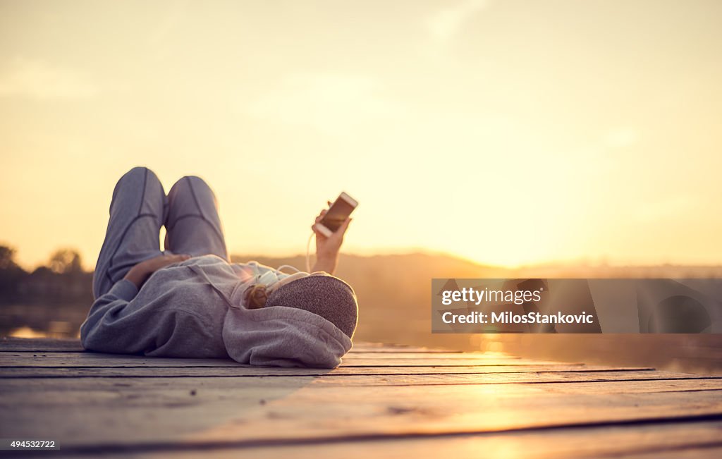 Entspannen und genießen Sie den Sonnenuntergang