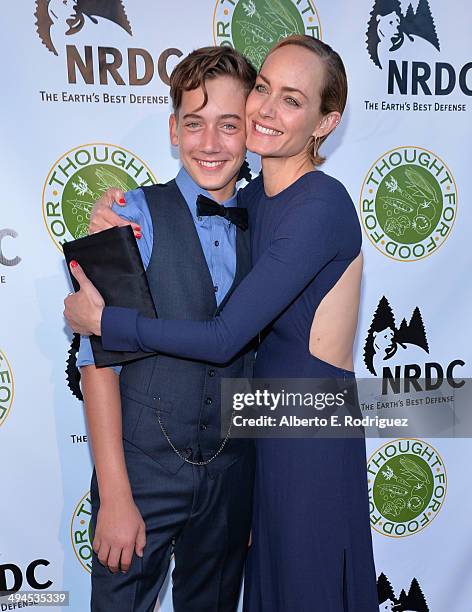 Actress Amber Valletta and Auden McCaw attend NDRC Food For Thought Benefit celebrating safe and sustainable eating on May 29, 2014 in Santa Monica,...