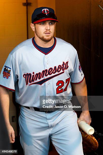 Chris Parmelee of the Minnesota Twins enters the dugout before the game against the San Francisco Giants at AT&T Park on May 23, 2014 in San...