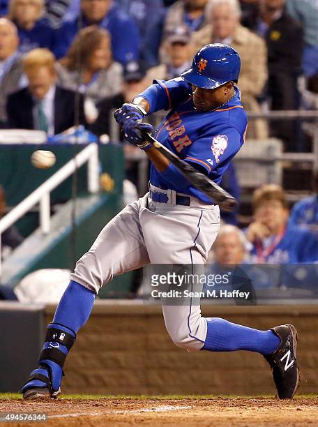Curtis Granderson of the New York Mets hits a solo home run in the fifth inning against the Kansas City Royals during Game One of the 2015 World...