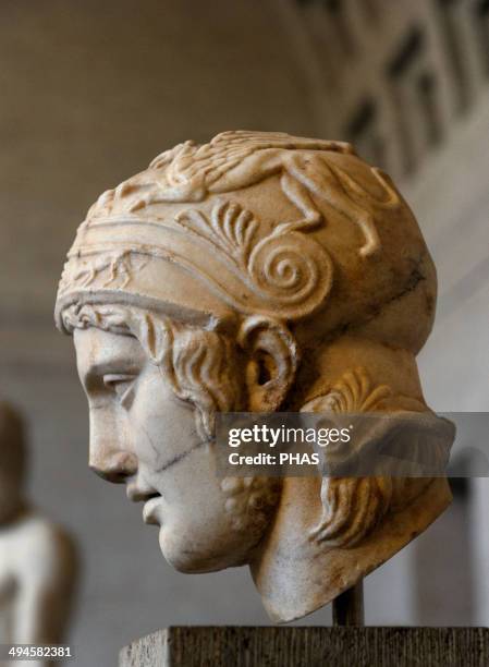 Ares, the god of war. Roman equivalent : Mars. Head of a statue of Ares. Roman sculpture after original of about 430 BC. Glytothek. Munich.