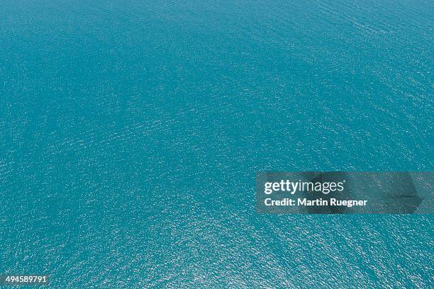 aerial view to water of persian gulf - water surface fotografías e imágenes de stock