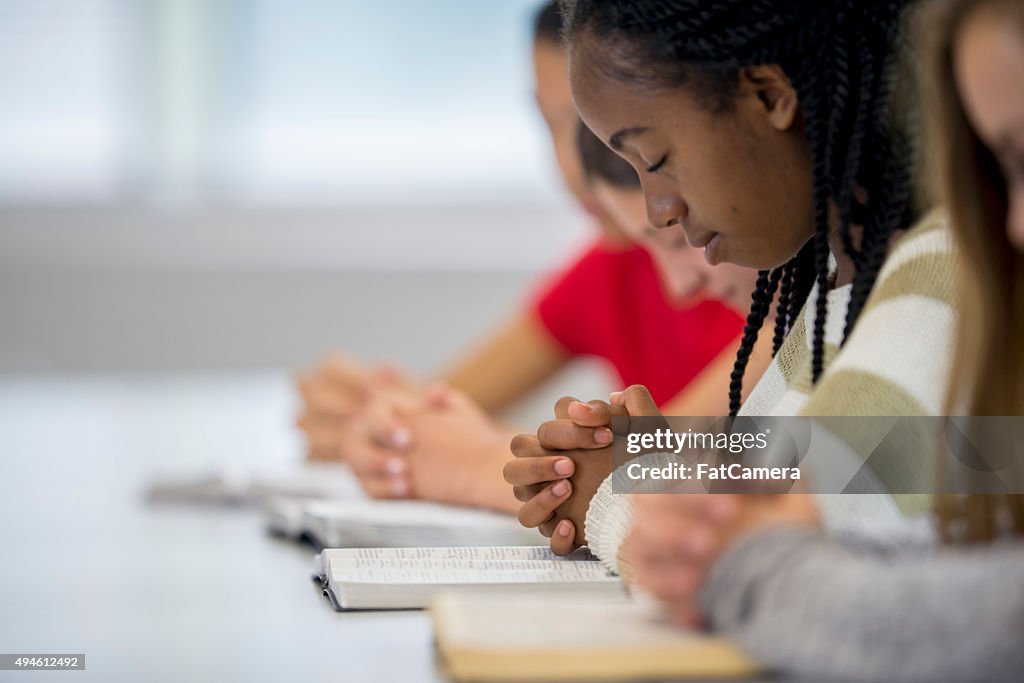 Rezar juntos em Calass