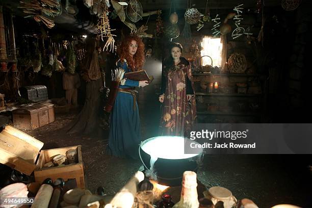 The Bear and the Bow" - In a Camelot flashback, a chance encounter with Merlin, David, Hook and Belle gives Merida new hope in her quest to save her...