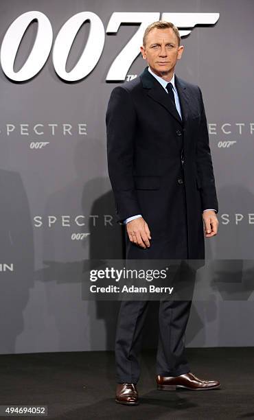 Actor Daniel Craig attends the German premiere of the new James Bond movie 'Spectre' at CineStar on October 28, 2015 in Berlin, Germany.