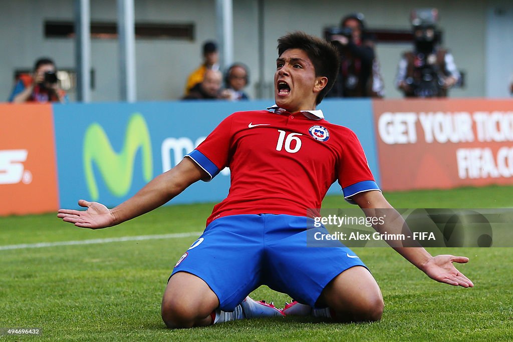 Mexico v Chile: Round of 16 - FIFA U-17 World Cup Chile 2015