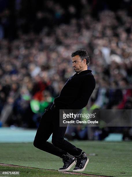 Head coach Luis Enrique of FC Barcelona reacts on the touchline during the Copa del Rey Last of 16 First Leg match between C.F. Villanovense and F.C....