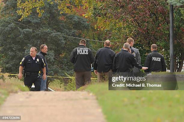 Police Perimeter Example 7.259 Police Perimeter Stock Photos, High-Res Pictures, and Images ...