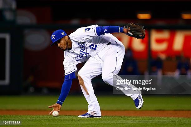 Alcides Escobar of the Kansas City Royals fields a ground ball hit by Juan Lagares of the New York Mets in the eighth inning in Game Two of the 2015...