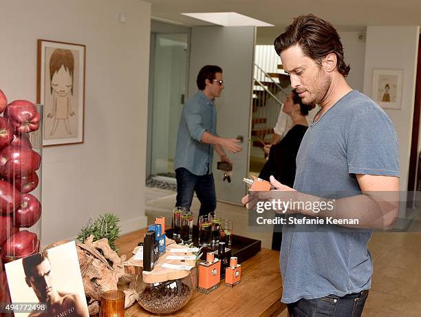 Actor Oliver Hudson attends the Vince Camuto Mens exclusive preview at the home of Ashlee Margolis on October 28, 2015 in Beverly Hills, California.