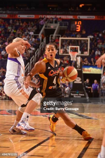 Skylar Diggins of the Tulsa Shock drives against the Phoenix Mercury on May 30, 2014 at US Airways Center in Phoenix, Arizona. NOTE TO USER: User...