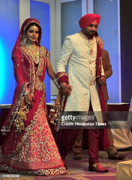 846 Punjabi Wedding Photos and Premium High Res Pictures - Getty Images