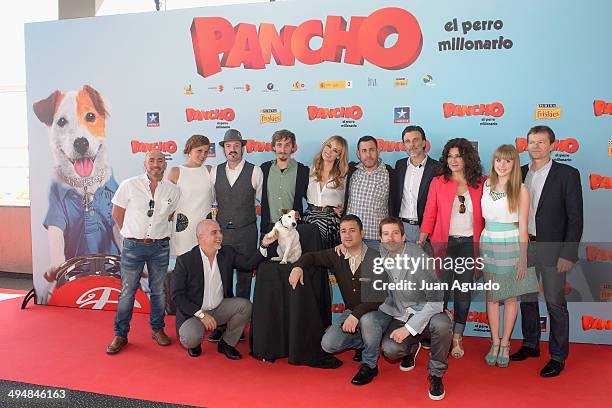 Members of the cast attend the 'Pancho. El Perro Millonario' Madrid Premiere on May 31, 2014 in Madrid, Spain.