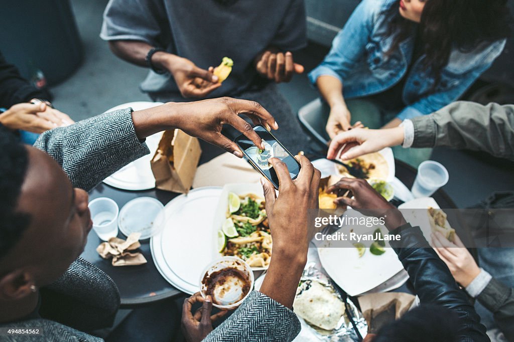 Friends in New York at Food Cart