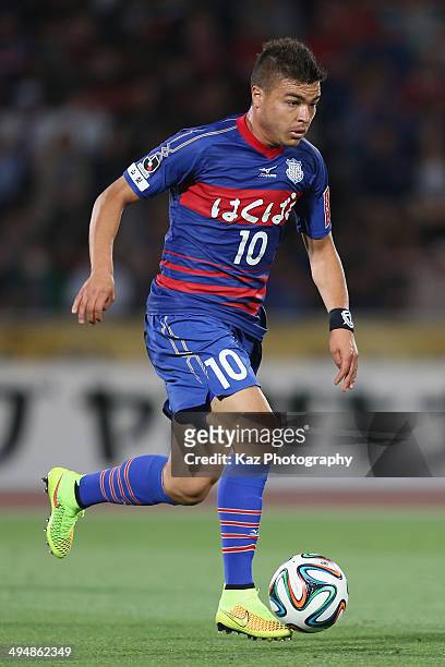 Cristiano da Silva of Ventforet Kofu in action during the J.League Yamazaki Nabisco Cup Group B match between Ventforet Kofu and Urawa Red Diamodns...