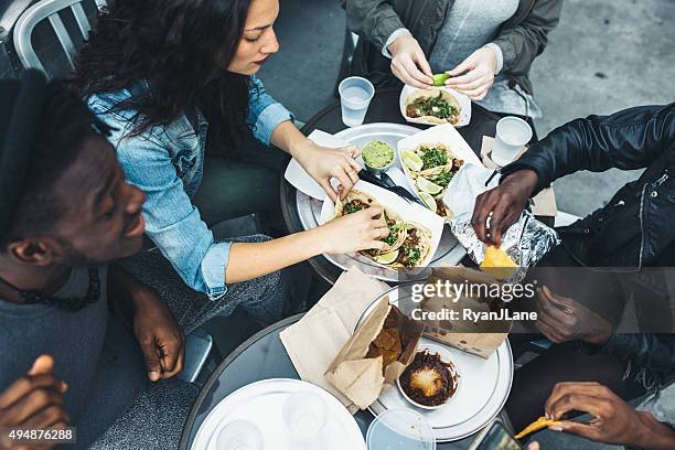 friends in new york at food cart - circa restaurant nyc stock pictures, royalty-free photos & images
