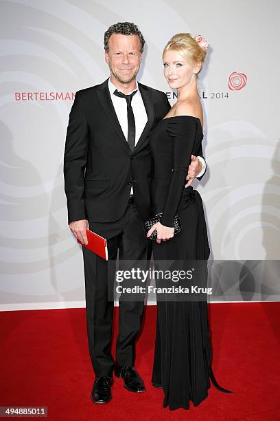 Jenke von Wilmsdorff and Mia Bergmann-Bohlmann attend the Rosenball 2014 on May 31, 2014 in Berlin, Germany.