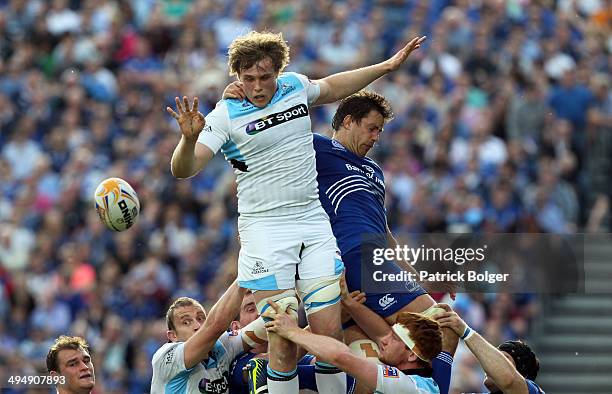 Jonny Gray of Glasgow and Mike McCarthy of Leinster during the RaboDirect Pro 12 match between Leinster and Glasgow Warriors at Aviva Stadium on May...
