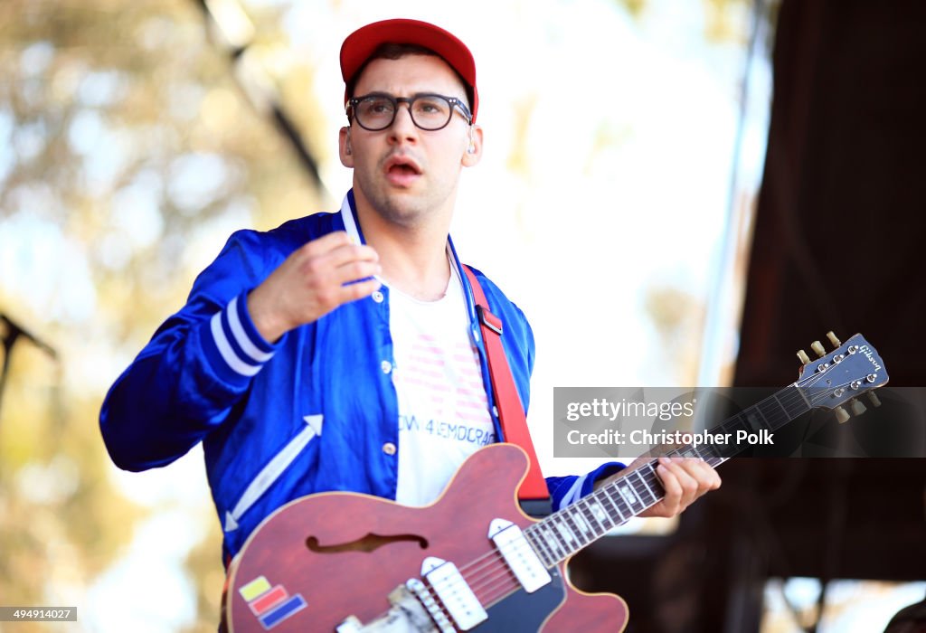 22nd Annual KROQ Weenie Roast