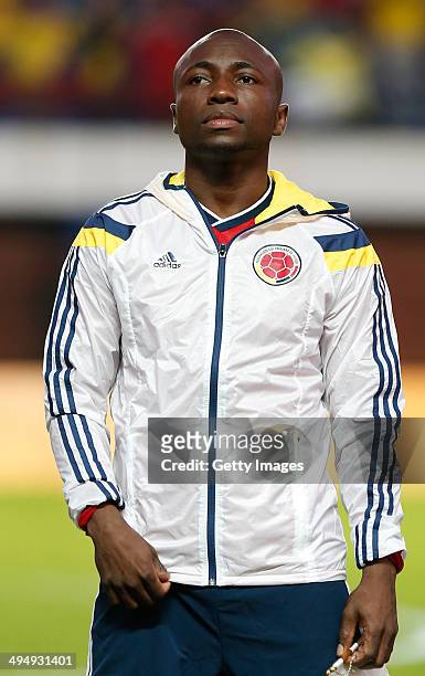 Pablo Armero of Colombia looks on before the International Friendly Match between Colombia and Senegal at Pedro Bidegain Stadium on May 31, 2014 in...