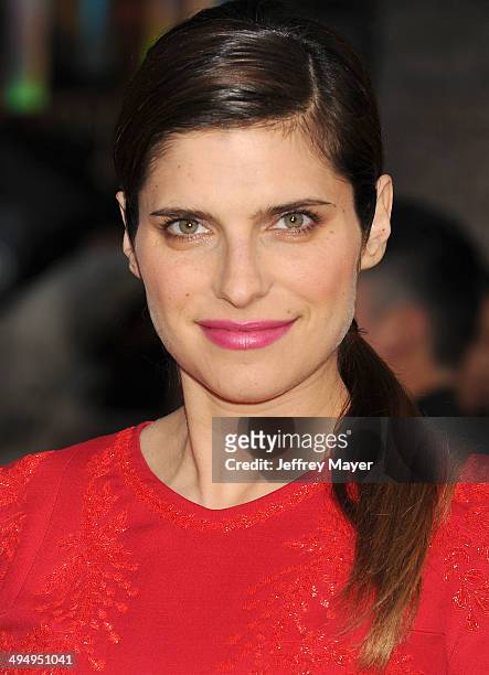 Actress Lake Bell arrives at the Los Angeles premiere of 'Million Dollar Arm' at the El Capitan Theatre on May 6, 2014 in Hollywood, California.