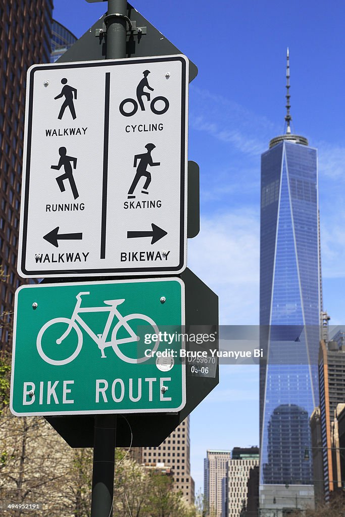 Traffic sign with Freedom Tower