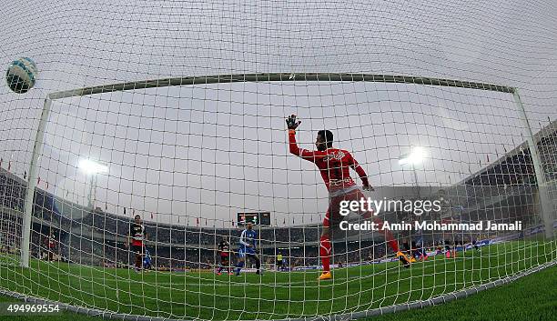Sosha Makani in action during the Iran Pro League match between Esteghlal and Perspolis at Azadi Stadium on October 30, 2015 in Tehran, Iran.