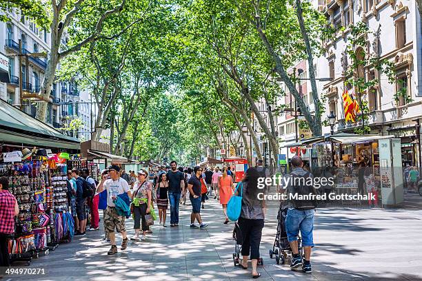 la rambla pedestrian mall barcelona - the ramblas stock pictures, royalty-free photos & images