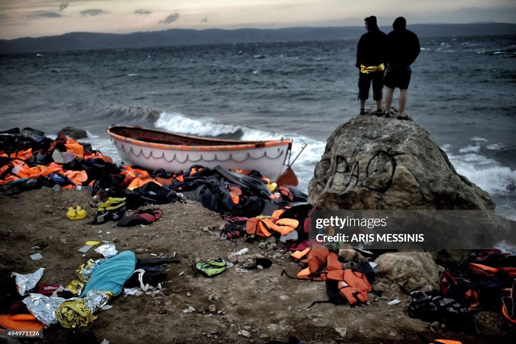 TOPSHOT-GREECE-EUROPE-MIGRANTS