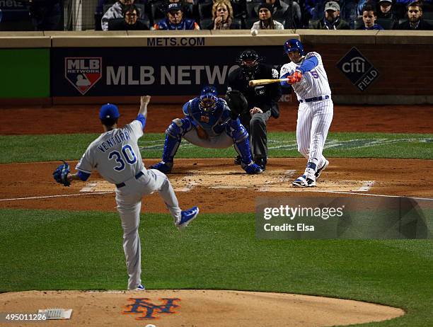 David Wright of the New York Mets hits a two run home run against Yordano Ventura of the Kansas City Royals in the first inning during Game Three of...