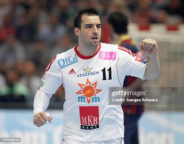 Daniel Ruesga 59 Carlos Ruesga Stock Photos, High-Res Pictures, and Images - Getty Images