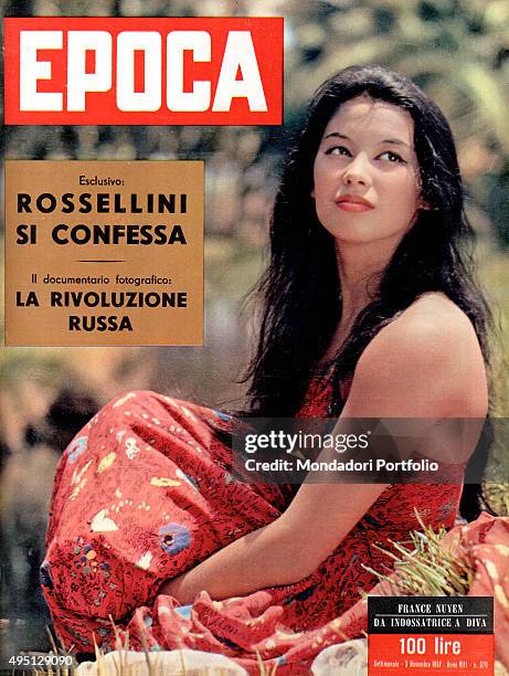 Cover of the weekly magazine Epoca with Chinese model and actress France Nuyen . Italy, 1957